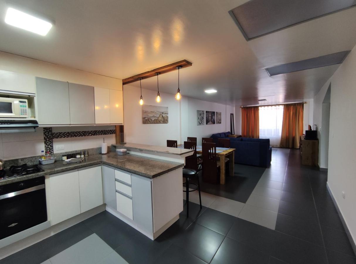 Elegante Apartamento Con Vistas Al Volcan Tungurahua Banos  Exterior photo